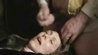 Essa travesti empilh ...
