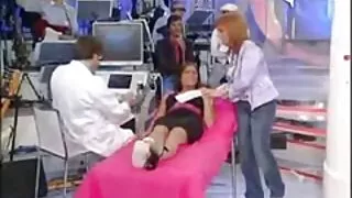 Sexy loira com peito ...