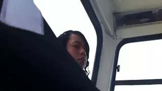 A loira tatuada sedu ...