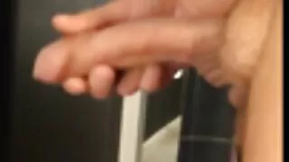 Garota muito peituda ...